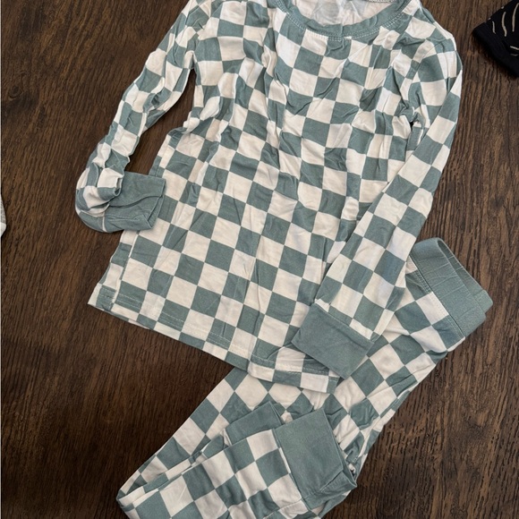 Little one shop - Checkered Kids Pajamas - Picture 2 of 2